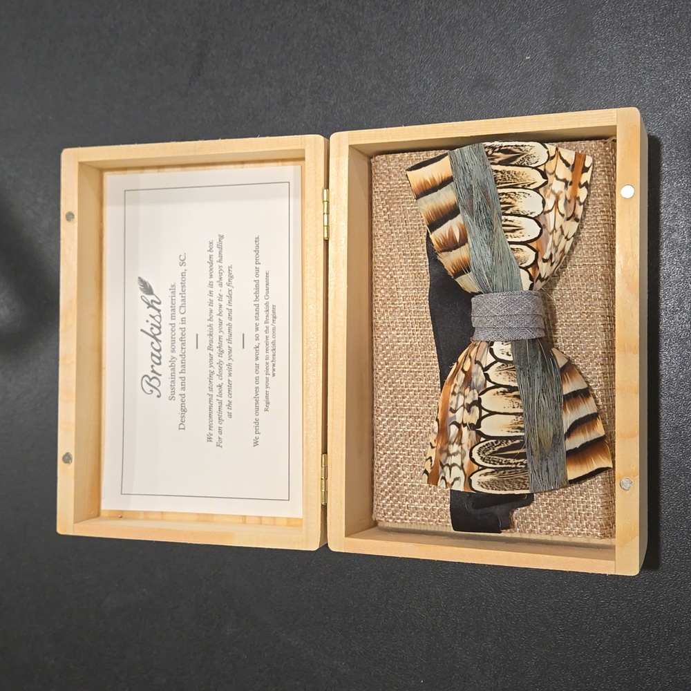 Brackish War Star Feather Bow Tie